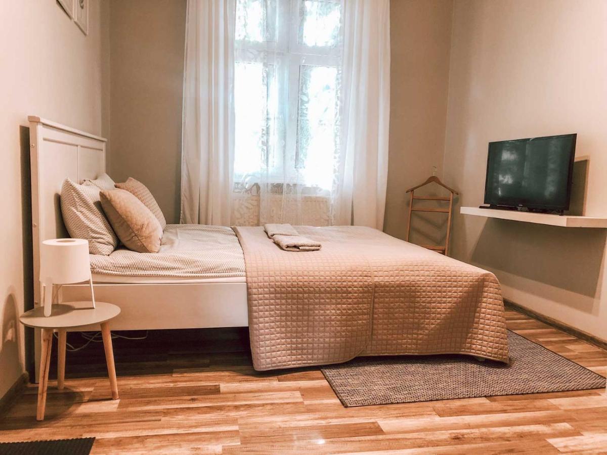 Bankowa 8 Guest Rooms Zielona Góra Exterior foto